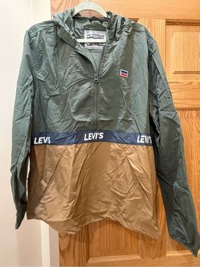 Levi's Olive & Tan Half-Zip Windbreaker